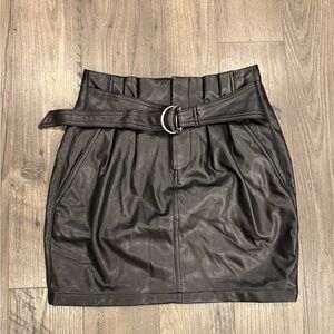 Express Faux Leather Belted Black Pleated Mini Skirt. Women’s Size XS